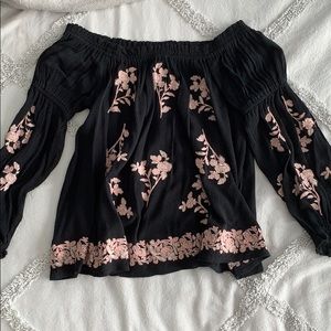 American Eagle off the shoulder blouse
